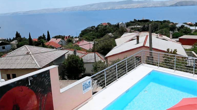Apartma  Karlobag