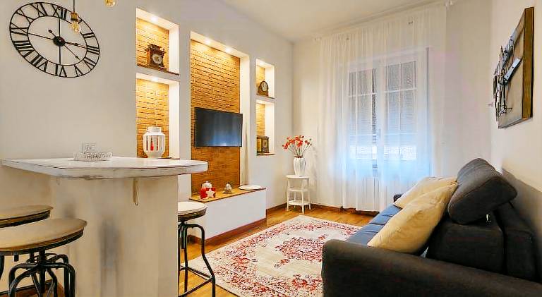 Holiday apartment with terrace & yard — photo 2