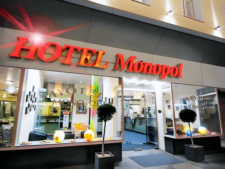Monopol Hotel in Düsseldorf