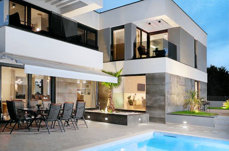Children-friendly villa with private pool, barbecue & yard | Pet-friendly — photo 3