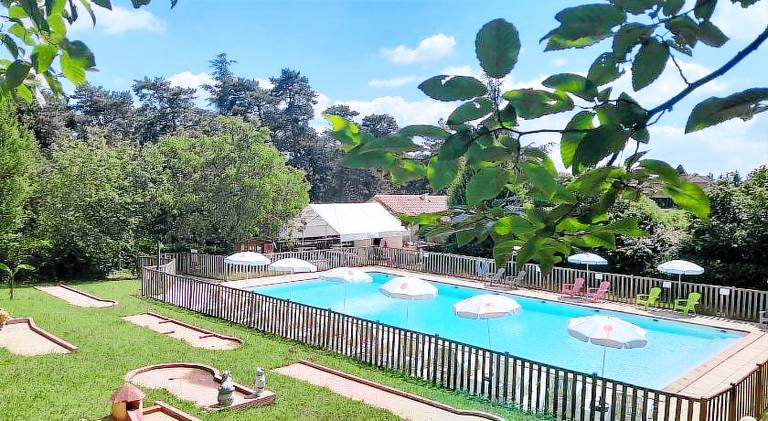 Camping 46 Rainettes in Cahors
