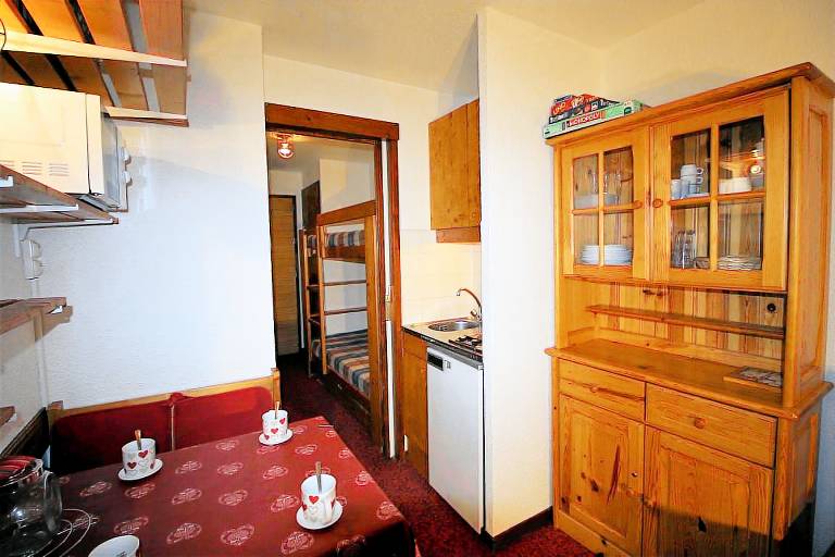 100m from resort center, 1st floor, balcony, tv, ski locker, 18m², Tignes — photo 4