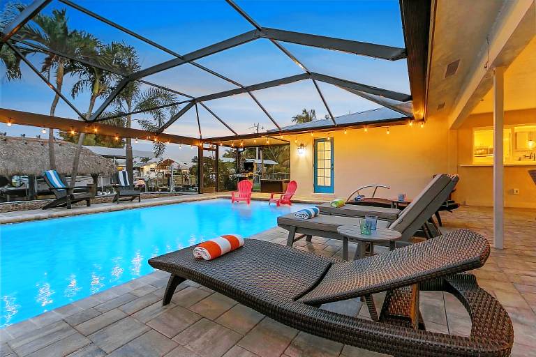 Children-friendly nice house with BBQ, terrace & private pool | Water view | Pets are welcome — photo 2