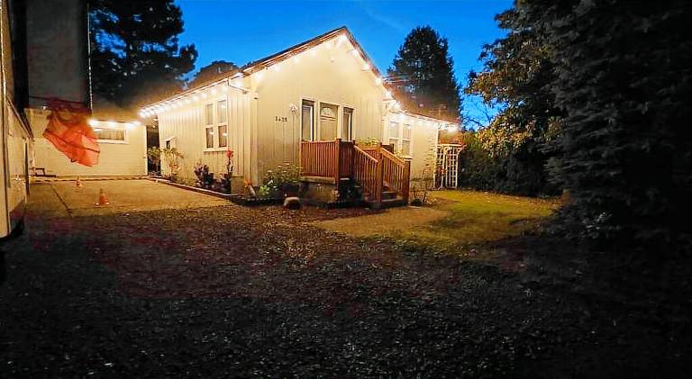 Rental apartment with yard | Good for workation in Beaverton, OR