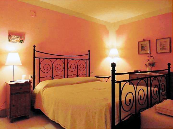 Family-oriented holiday apartment with pool, garden & terrace | Garden view | Pet-friendly — photo 3