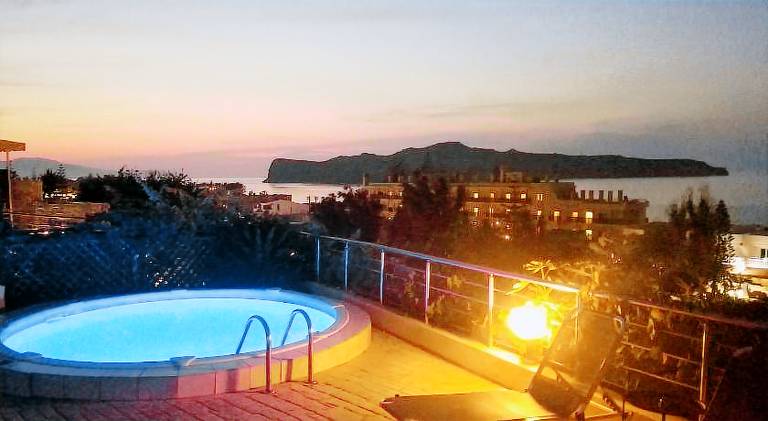 Spacious house with hot tub, garden & terrace | Next to the beach | Pet-friendly — photo 4