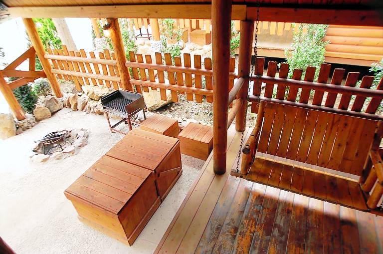 Camping suite with pool & barbecue — photo 4