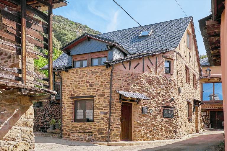 Casa Vega de Espinareda