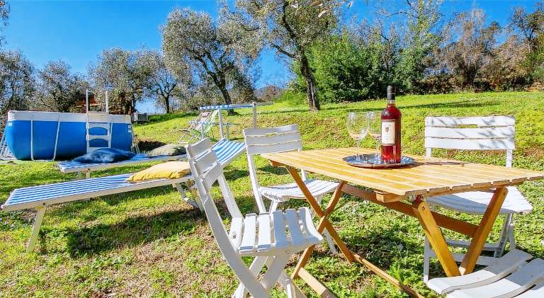 Vacation home with pool in Lucca