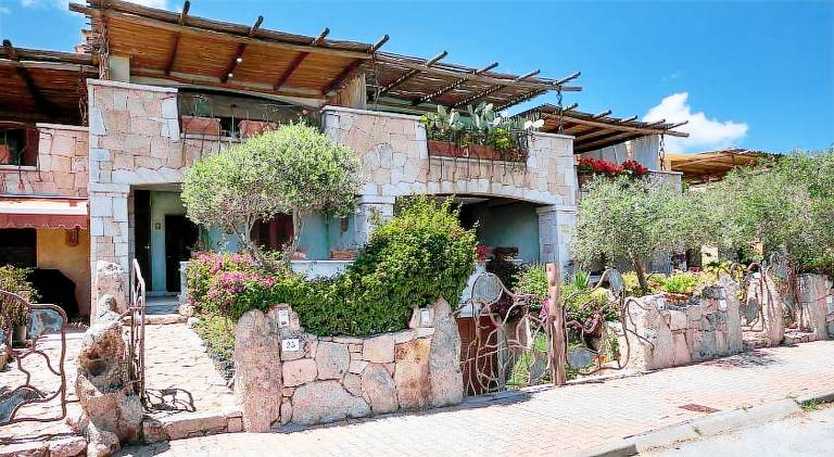 House with 2 rooms for 6 persons — photo 4