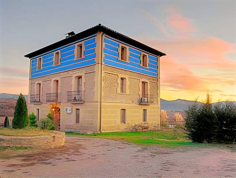 Bodegas De Arnes - Adults Only in Huesca