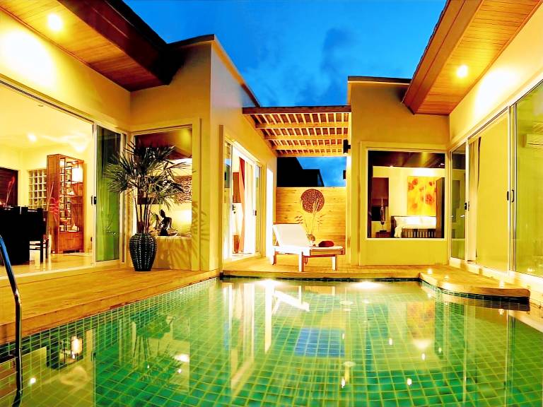 Resort Karon Beach