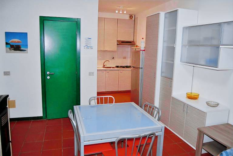 Holiday apartment with terrace — photo 2