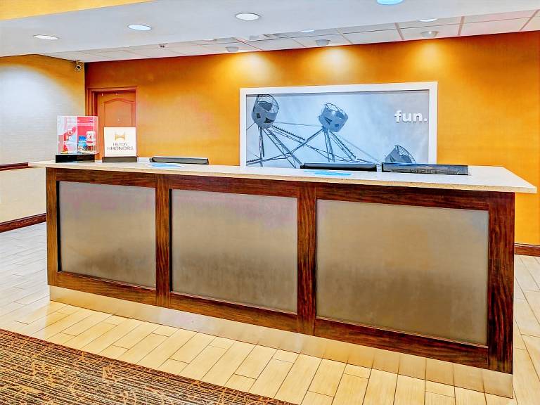 Hampton Inn Crossville — photo 5