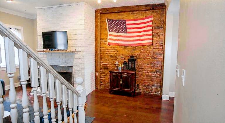 Great for Exploring Stylish Loft Like Living — photo 4