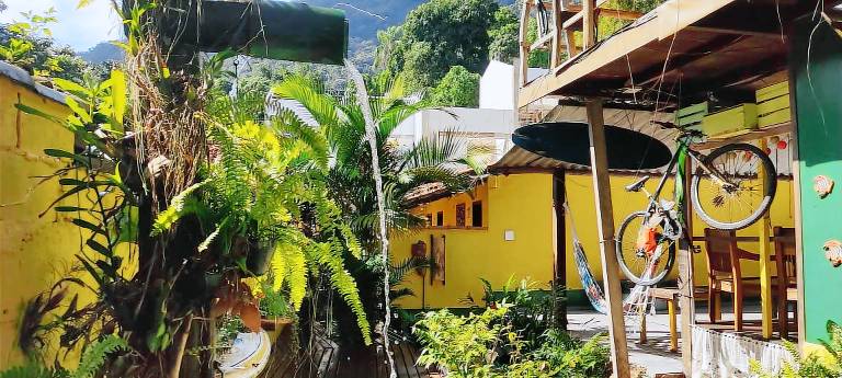 Hostel  Vila do Abraão