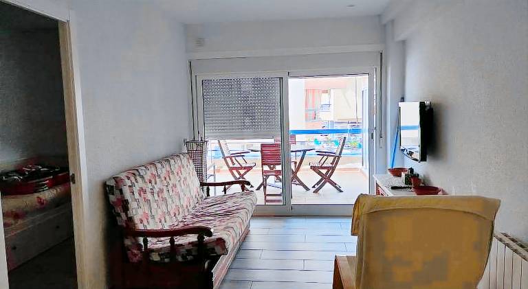 Holiday apartment with patio — photo 2