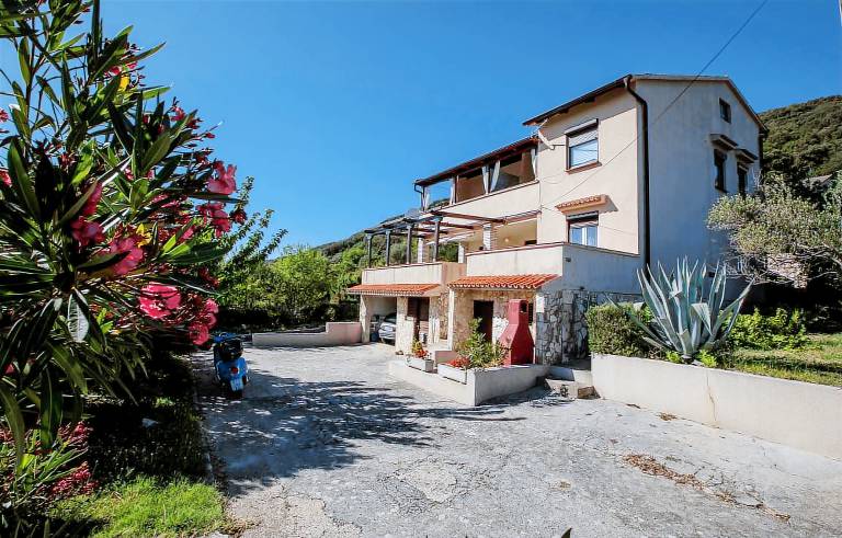 Apartment with BBQ | Sea view | Pet-friendly — photo 4