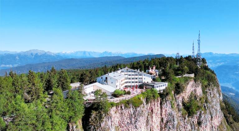 PanoramaHotel Penegal in Ruffre
