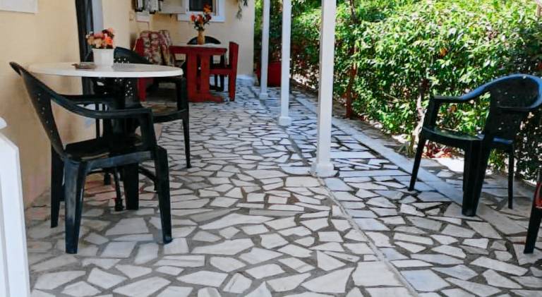 Wonderful vacation home with yard, patio & barbecue | Pet-friendly — photo 3