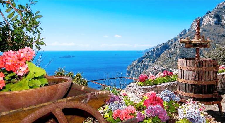 Holiday apartment with pool | Beach nearby | Pet-friendly in Praiano