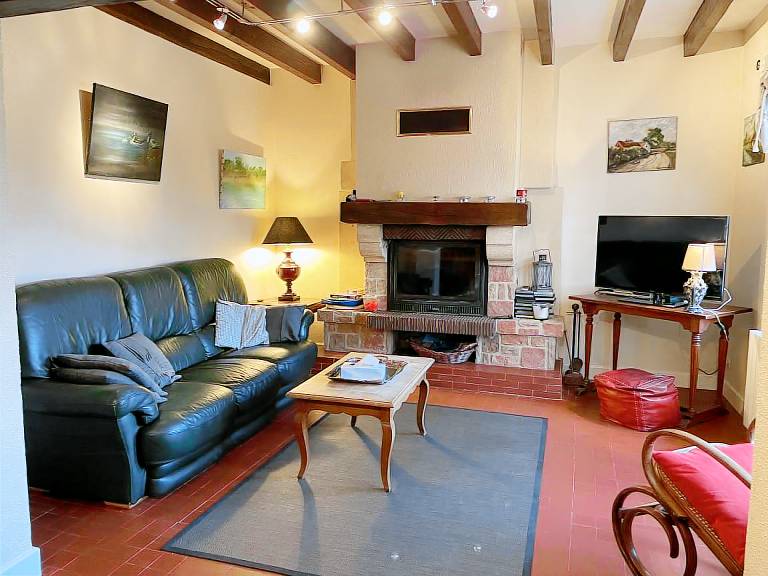 Wonderful gite with terrace, barbeque & yard | Pets allowed — photo 2
