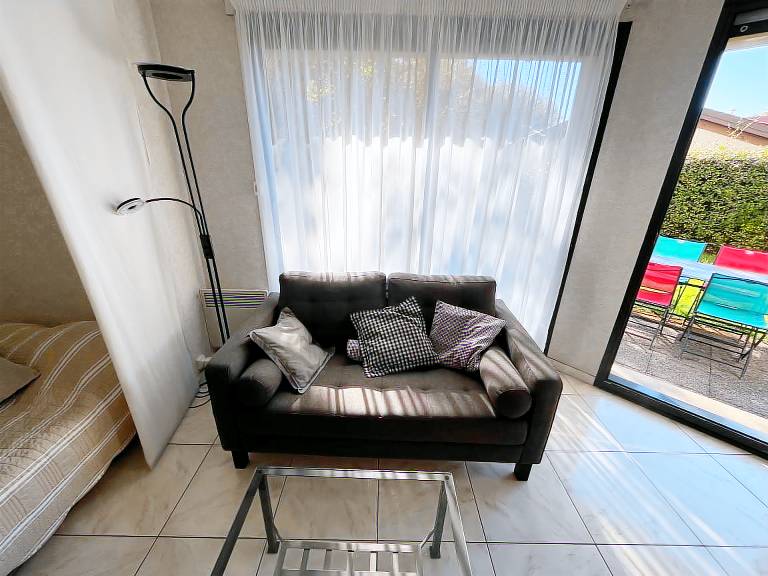 Cozy T1 with Terrace near Pereire Beach, Arcachon — photo 3