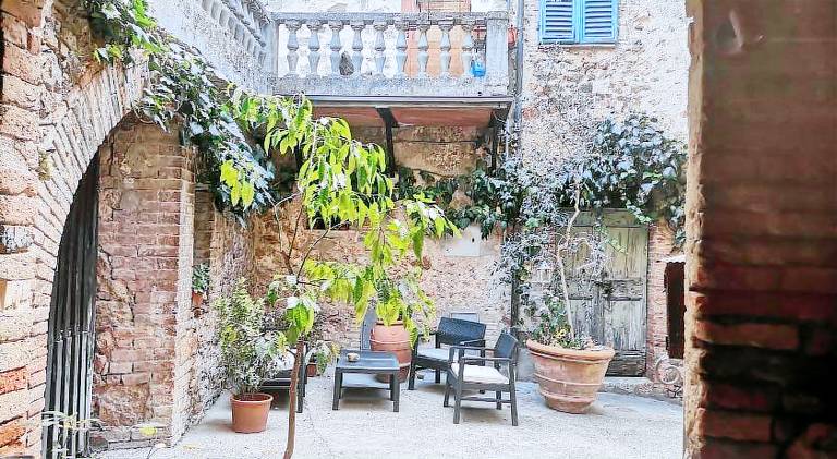 Antico Borgo di Torri — photo 4