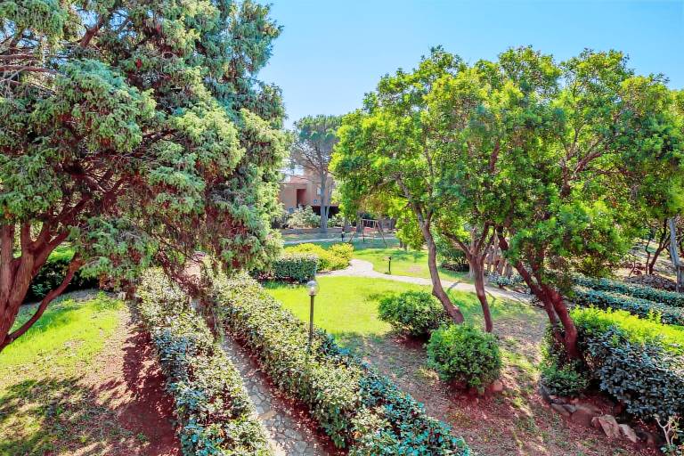 Vacation home with terrace | Garden view — photo 2