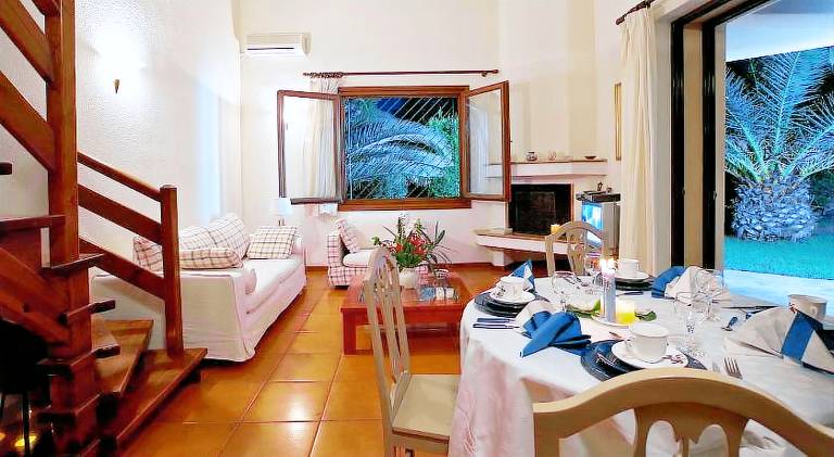 Villa with garden, barbeque & terrace — photo 5