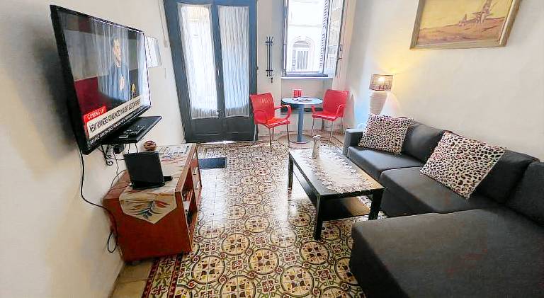 Rental apartment with patio & yard | Dogs allowed — photo 4