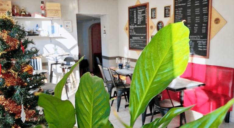 Hotel le beau sejour in Mayenne