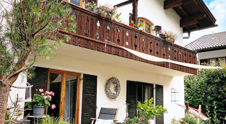 Holiday apartment with pool & hot tub — photo 2