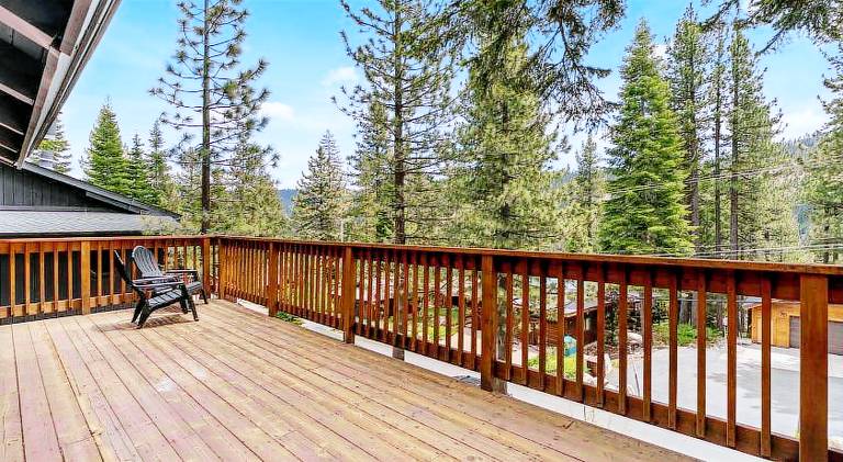 Vacation home with jacuzzi & grill — photo 5
