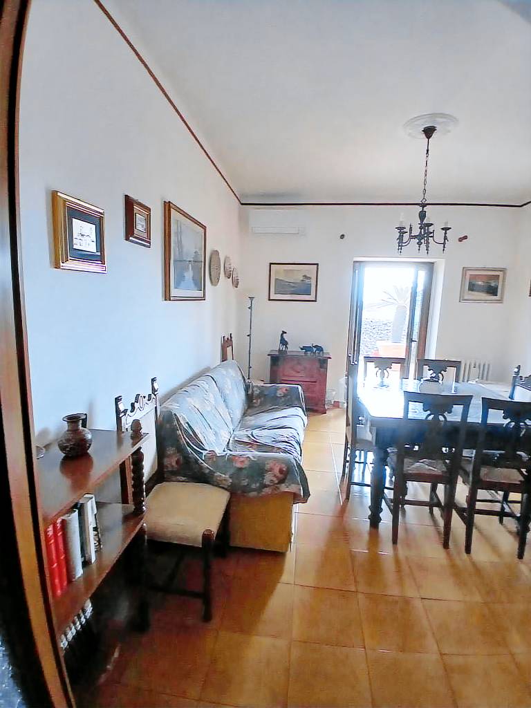 Apartment with 2 rooms for 3 persons — photo 3