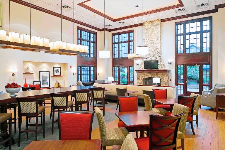 Hampton Inn & Suites Bethlehem — photo 2