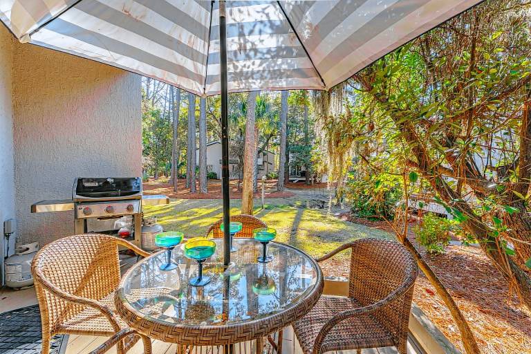 251 Stoney Creek Villa Steps to Harbour Town Community Pool Private Patio — photo 2