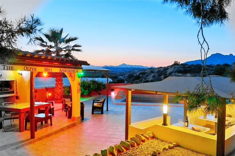 Aparthotel Abanilla