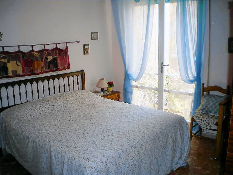 Apartment with terrace — photo 5