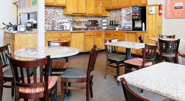 Comfort Inn & Suites Syracuse-Carrier Circle — photo 3