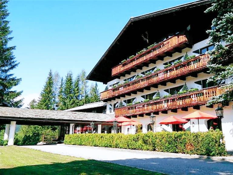 Chalethotel Jagdgut Wachtelhof — photo 2