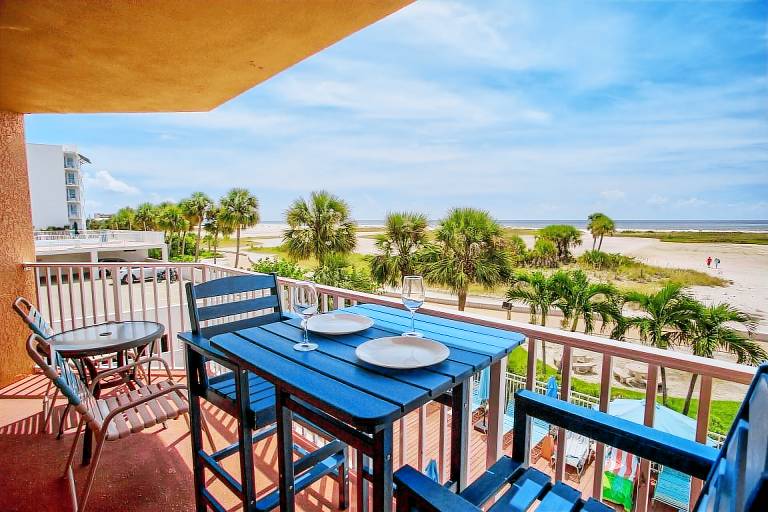 Condo Treasure Island