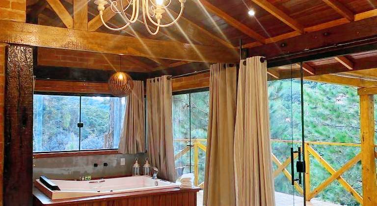 Charming lodge with garden, terrace & hot tub | Pet-friendly — photo 2