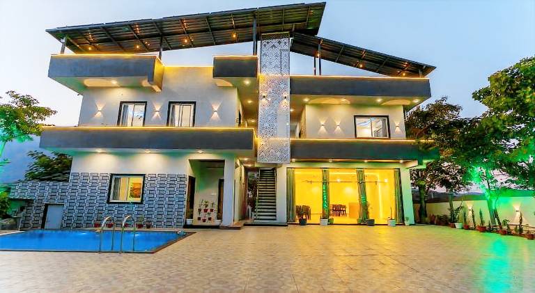 Ample villa with grill, private pool & terrace | Good for workation | Pets are welcome — photo 3
