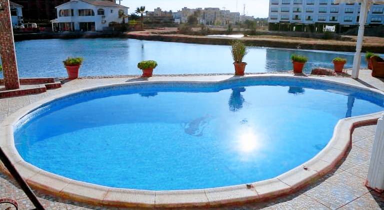 Villa with jacuzzi & pool in Hurghada