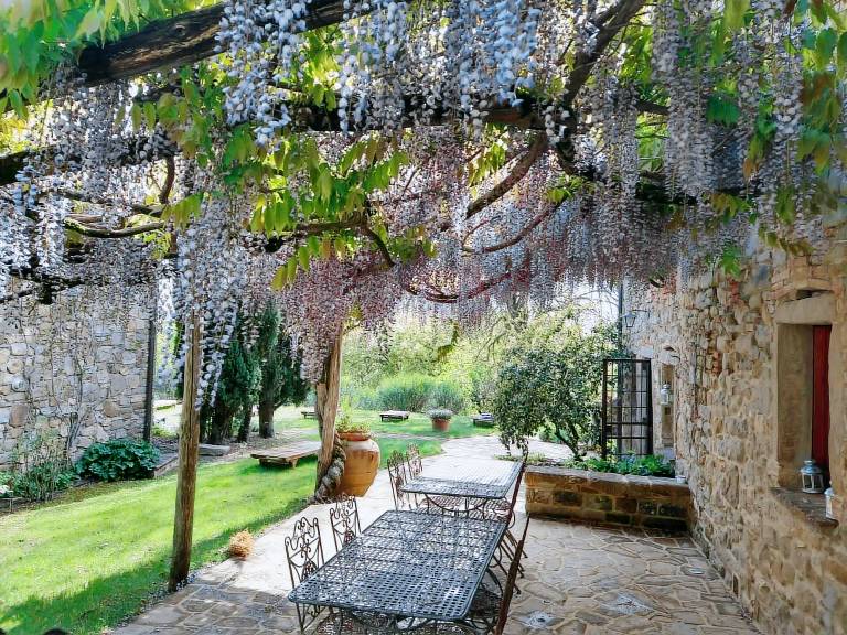 Vacation home with terrace, pool & garden | Good for workation — photo 2