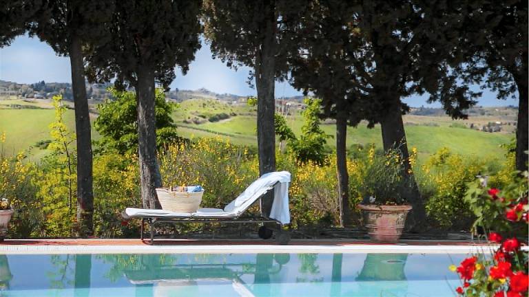 Family-friendly villa with BBQ, yard & private pool | Pets are welcome — photo 3