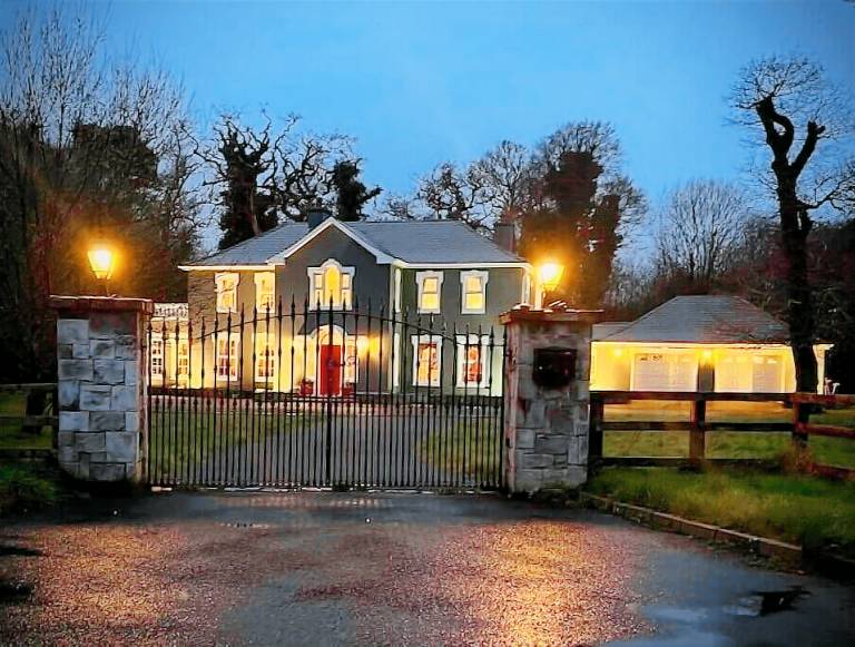 House Ennis