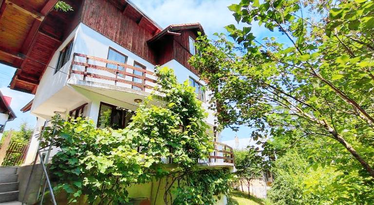 Vacation home with 4 rooms for 10 persons in Brasov