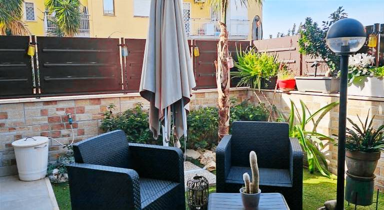 House with yard | Pet-friendly — photo 5